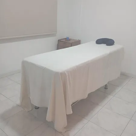 In - City Centre Balconies Breakfast Included Guest house Larnaca