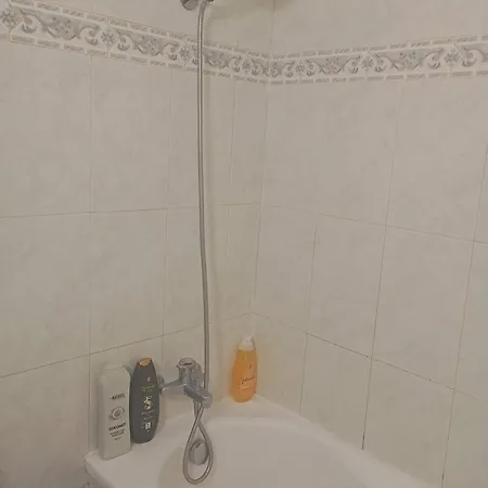 In - City Centre Balconies Breakfast Included Guest house Larnaca